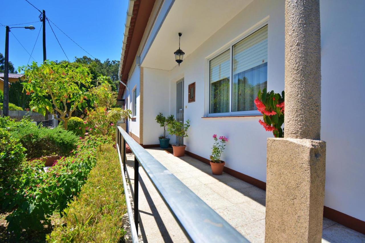 Casa Con Jardin En Vilanova De Arousa Pontevedra Exteriör bild